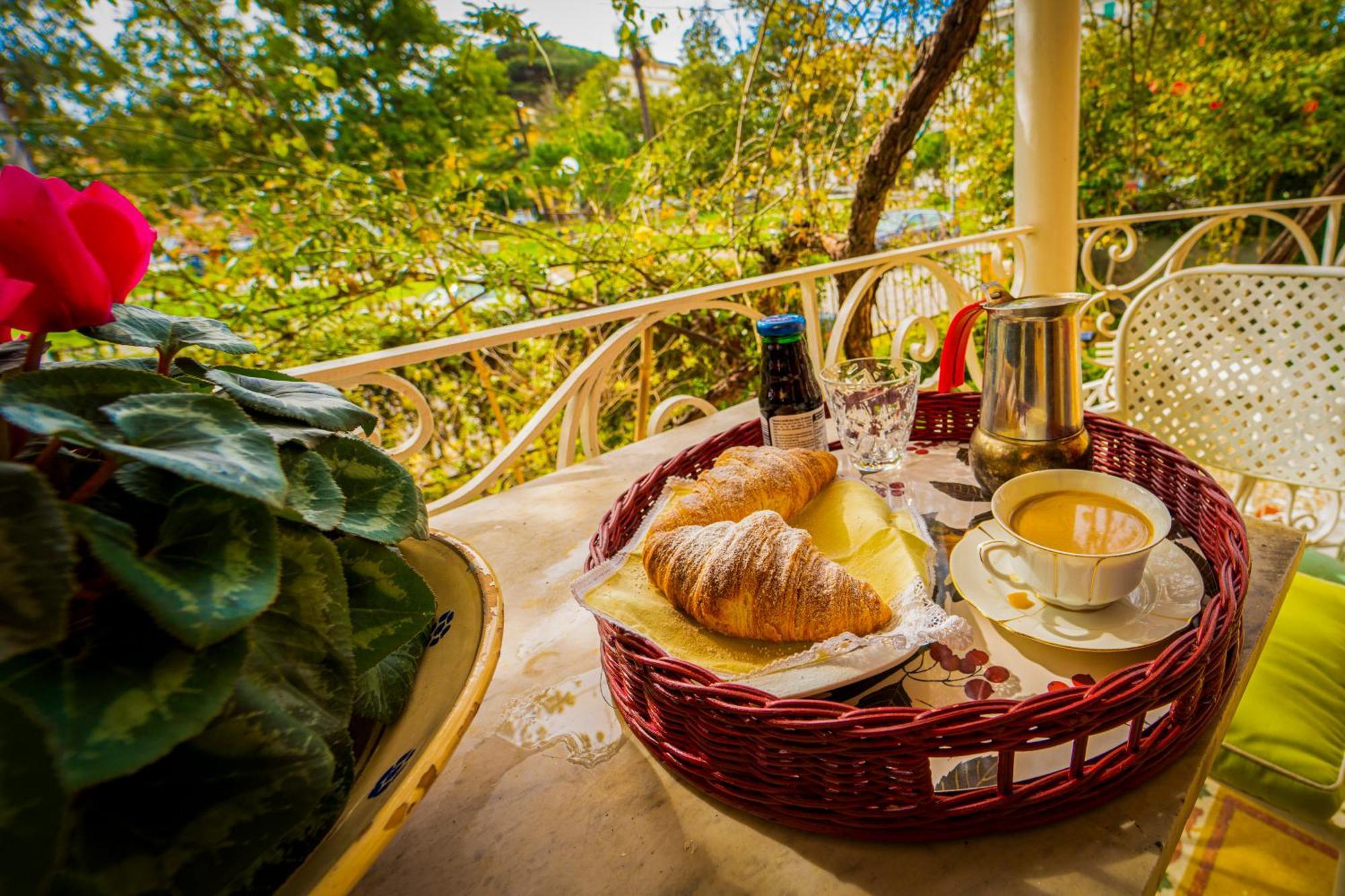 Bed and Breakfast La Casa Dei Paggi Sestri Levante Exterior foto